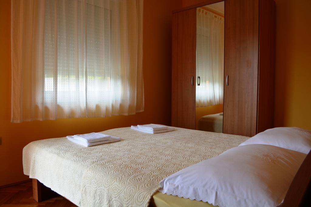 Apartments Neda Kampor ภายนอก รูปภาพ