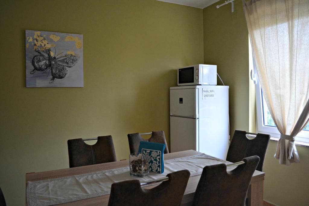 Apartments Neda Kampor ภายนอก รูปภาพ