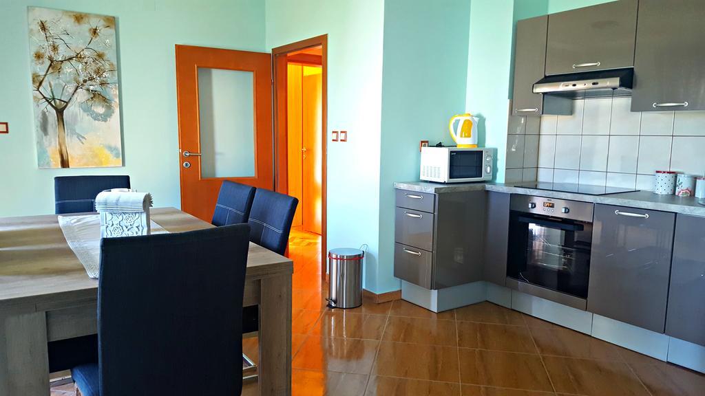 Apartments Neda Kampor ภายนอก รูปภาพ