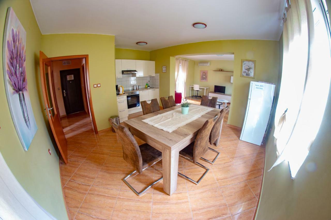 Apartments Neda Kampor ภายนอก รูปภาพ