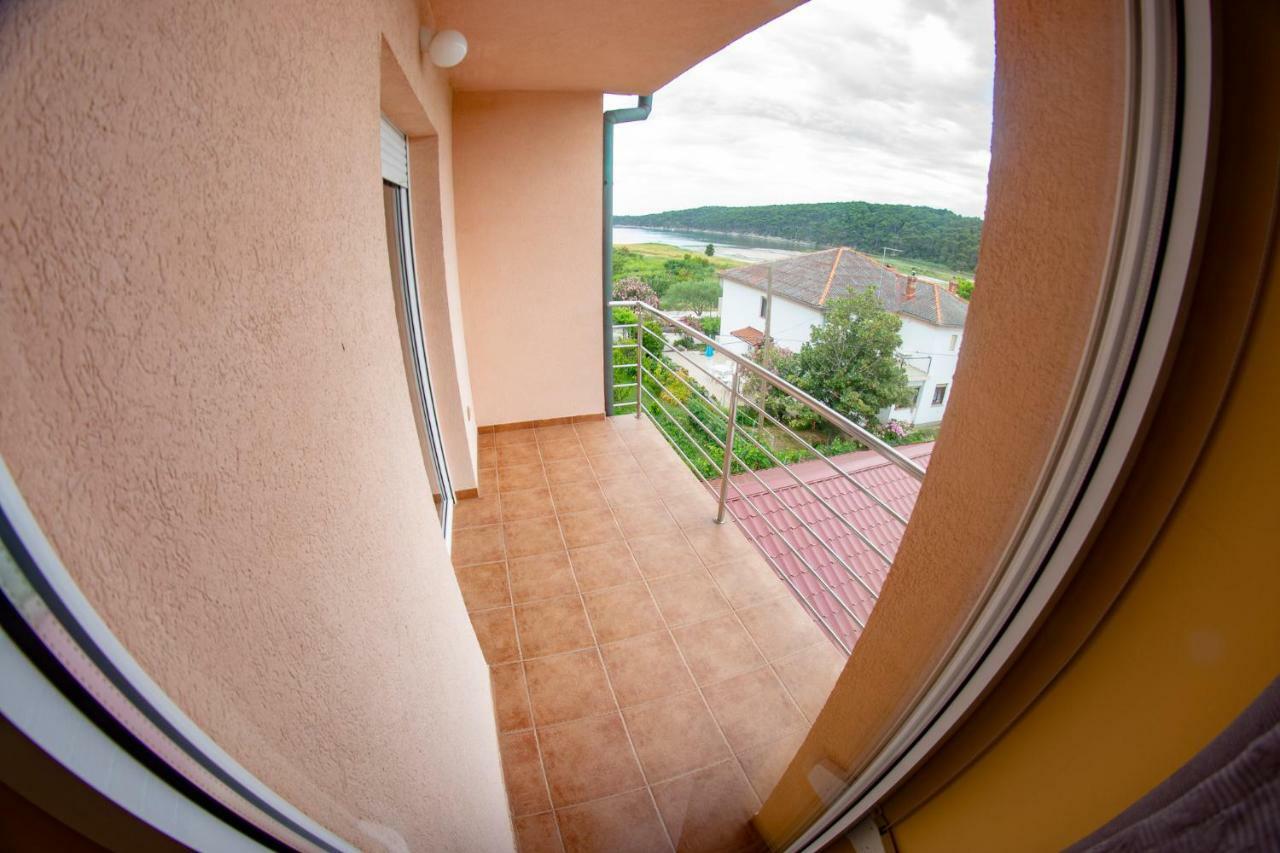 Apartments Neda Kampor ภายนอก รูปภาพ