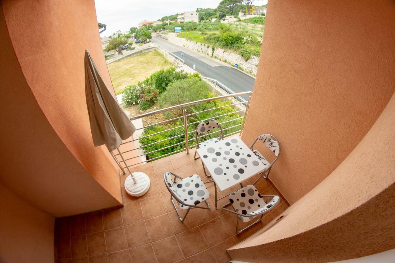 Apartments Neda Kampor ภายนอก รูปภาพ